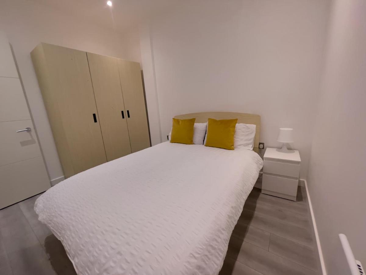 Lovely 2 Double Bedroom Flat With Free Parking - At The Atrium Mk Milton Keynes Exterior photo